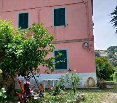 Affitto Appartamento Vacanze a Rio (Livorno), via guerrazzi 2