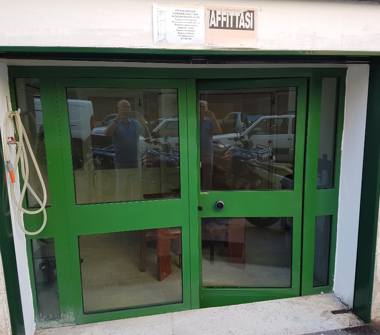 Negozio in affitto a Castellammare di Stabia (Napoli), Via Surripa 48