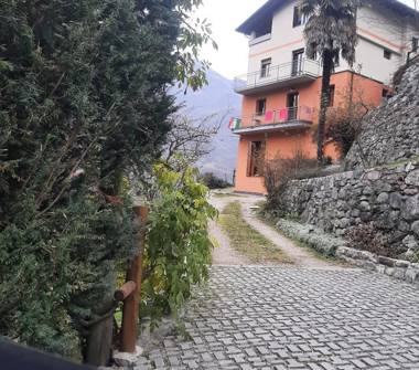 Casa indipendente in vendita a Breno (Brescia)