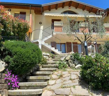 Quadrilocale in vendita a Sarsina, Frazione Quarto, Via Pineta 6