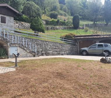 Bilocale in vendita a Val Brembilla (Bergamo), Via Malentrata 31