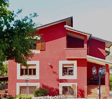 Villa in vendita a Alatri (Frosinone), Via Polledrara 2