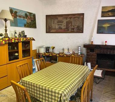 Casa indipendente in vendita a Rogeno (Lecco), Via della Monega 1