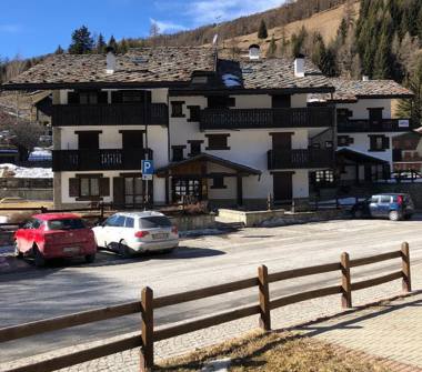 Affitto Appartamento Vacanze a Ayas, Frazione Champoluc-Champlan, Rue des Guides 20