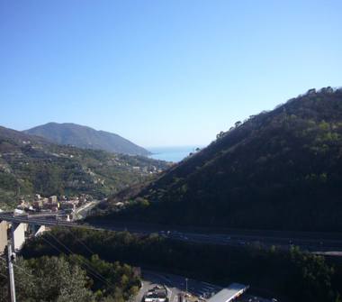Casa indipendente in vendita a Recco (Genova)