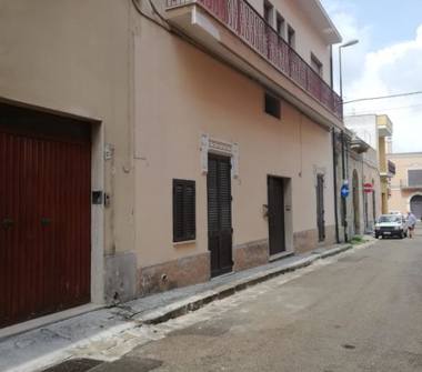 Casa indipendente in vendita a Aradeo (Lecce), Via Vittorio Veneto 37