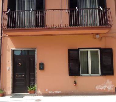 Casa indipendente in vendita a Castel Campagnano (Caserta), Via A.Marino  Castel Campagnano Ce 18