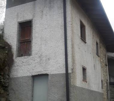 Rustico/Casale in vendita a Zerba, Frazione Samboneto, Via Verdi 1