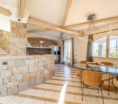 Villa in vendita a Olbia, Frazione Pittulongu