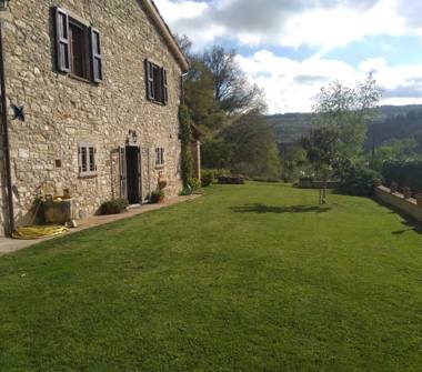 Affitto Rustico/Casale Vacanze a Todi, Frazione San Damiano