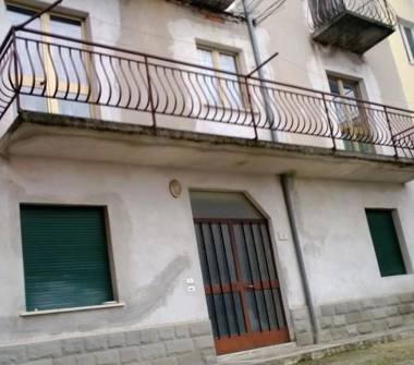 Casa indipendente in vendita a Serle, Frazione Cocca