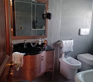 Affitto Appartamento Vacanze a Villa San Giovanni, Frazione Cannitello, Viale Columna Rhegina 30