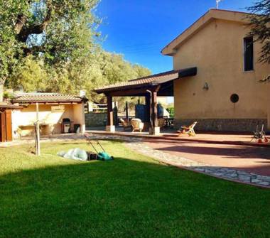 Affitto Villa Vacanze a Pisciotta, Frazione Caprioli
