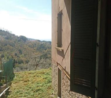 Porzione di casa in vendita a Lamporecchio, Frazione San Baronto, VIA GIUGNANO 9