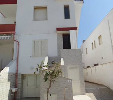 Affitto Appartamento Vacanze a Salve, Frazione Torre Pali