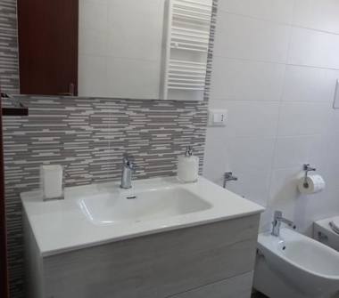 Quadrilocale in vendita a Satriano di Lucania (Potenza), Via A.De Gasperi 29