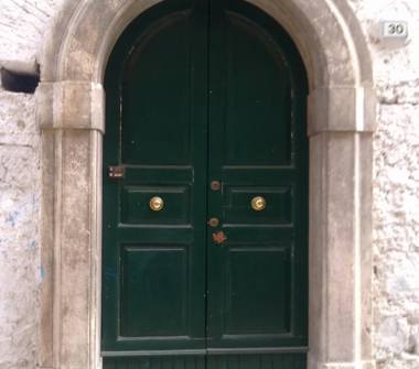 Palazzo/Stabile in vendita a Fondi (Latina)