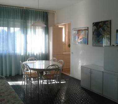 Affitto Appartamento Vacanze a Cervia, Frazione Milano Marittima, Traversa VII Pineta 2