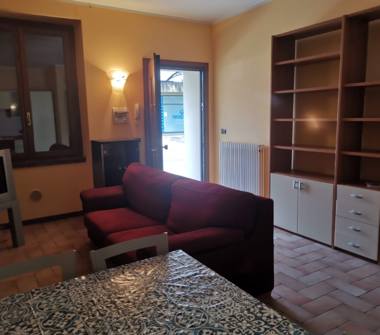 Trilocale in vendita a Lesignano de' Bagni, Frazione Santa Maria Del Piano, Via Argini 74