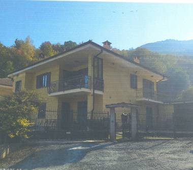 Casa indipendente in vendita a Brossasco (Cuneo), Via Provinciale 20