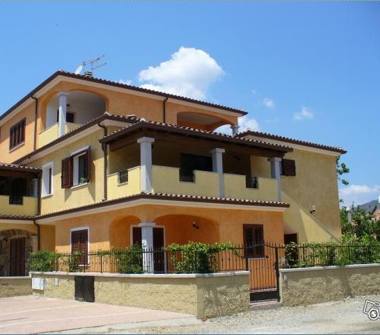Affitto Appartamento Vacanze a Torpè (Nuoro), Via Lombardia 5