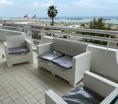 Affitto Appartamento Vacanze a San Mauro Pascoli, Frazione San Mauro A Mare, Viale R. Pascoli 15