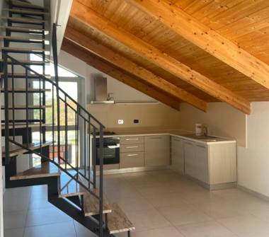 Trilocale in vendita a Cambiano (Torino), Via Cesare Battisti 30