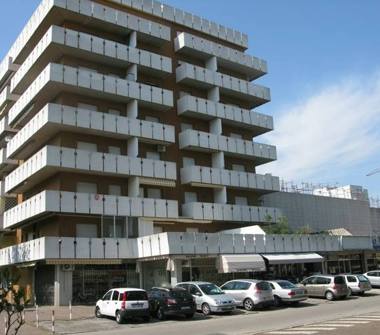 Affitto Appartamento Vacanze a Lignano Sabbiadoro (Udine), Via Arcobaleno 52