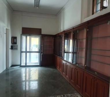 Negozio in vendita a Camposano (Napoli), Corso Vittorio Emanuele III 130