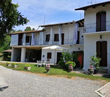 Rustico/Casale in vendita a Cocconato, Frazione Tuffo