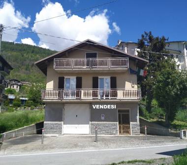 Villa in vendita a Teglio (Sondrio)