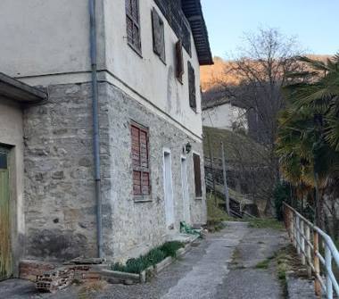 Casa indipendente in vendita a Pertica Bassa, Frazione Levrange