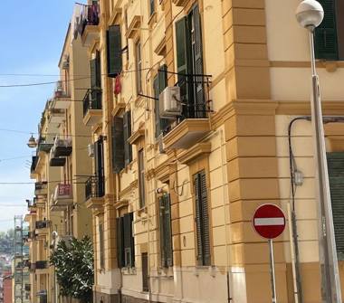 Appartamento in vendita a Napoli, Zona Materdei, Via Amato di Montecassino 22