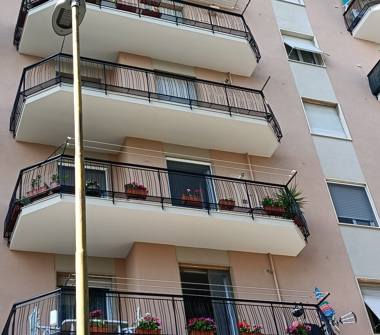 Appartamento in vendita a Genova, Zona Sestri Ponente, Via Samo 18