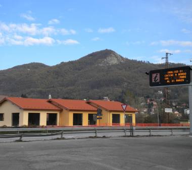 Capannone in vendita a Casella (Genova)