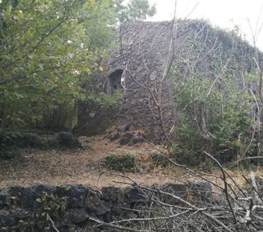 Rustico/Casale in vendita a Mascali, Frazione Puntalazzo, Via Ciurrovio 27