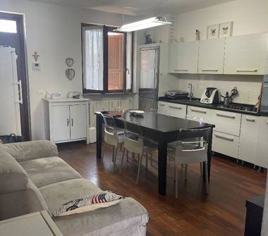 Trilocale in vendita a Bagnolo Cremasco (Cremona), Via A. Manzoni 18