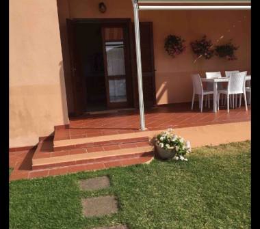 Affitto Appartamento Vacanze a Domus De Maria, Frazione Chia