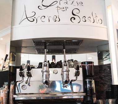 Bar in vendita a Civitanova Marche, Frazione Civitanova Alta, Piazza Giuseppe Garibaldi 8