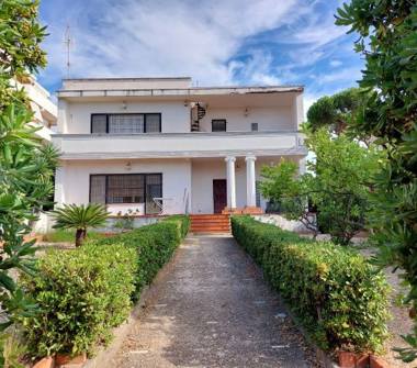 Villa in vendita a Santa Marinella (Roma), Via Verdurin 12