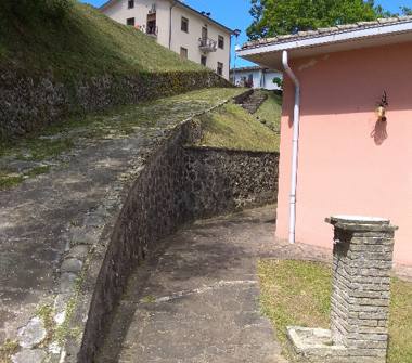 Villa in vendita a Camporgiano, Frazione Poggio, Via San Biagio 57