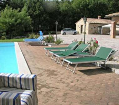 Rustico/Casale in vendita a Todi (Perugia), via Forno 27