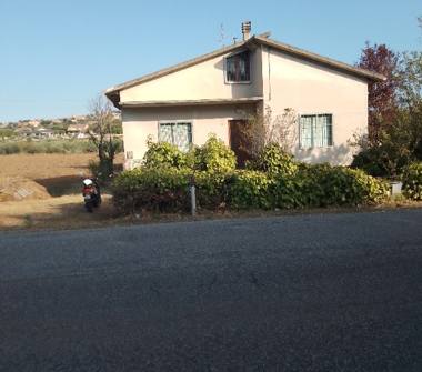 Casa indipendente in vendita a Mondolfo (Pesaro e Urbino), Via Valcesano 47