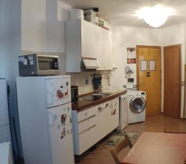 Affitto Appartamento Vacanze a Rocca di Mezzo, Frazione Rovere, via acqua savia 2