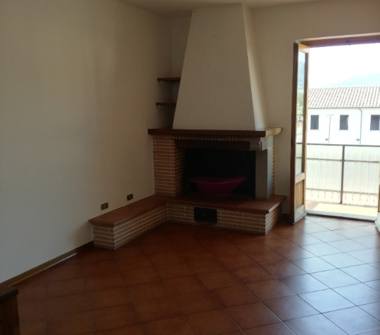 Appartamento in vendita a Castel Focognano, Frazione Rassina, Piazza Giuseppe Mazzini 32