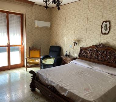 Palazzo/Stabile in vendita a Cagliari (Cagliari), Via del Tricolore 36