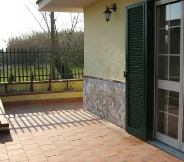 Villa in vendita a Mondragone (Caserta), Via Sancello 36