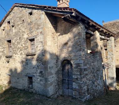 Rustico/Casale in vendita a Morfasso, Frazione Olza