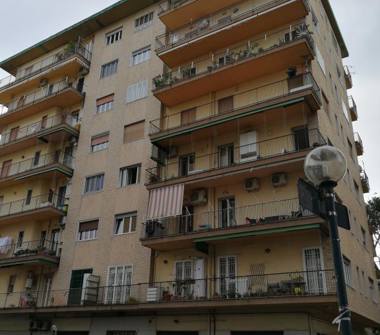 Trilocale in affitto a Napoli, Zona San Carlo all'Arena, via lieti parco giugliano 51