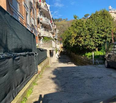 Box/Garage/Posto auto in vendita a Napoli, Zona Fuorigrotta, Via Terracina 81